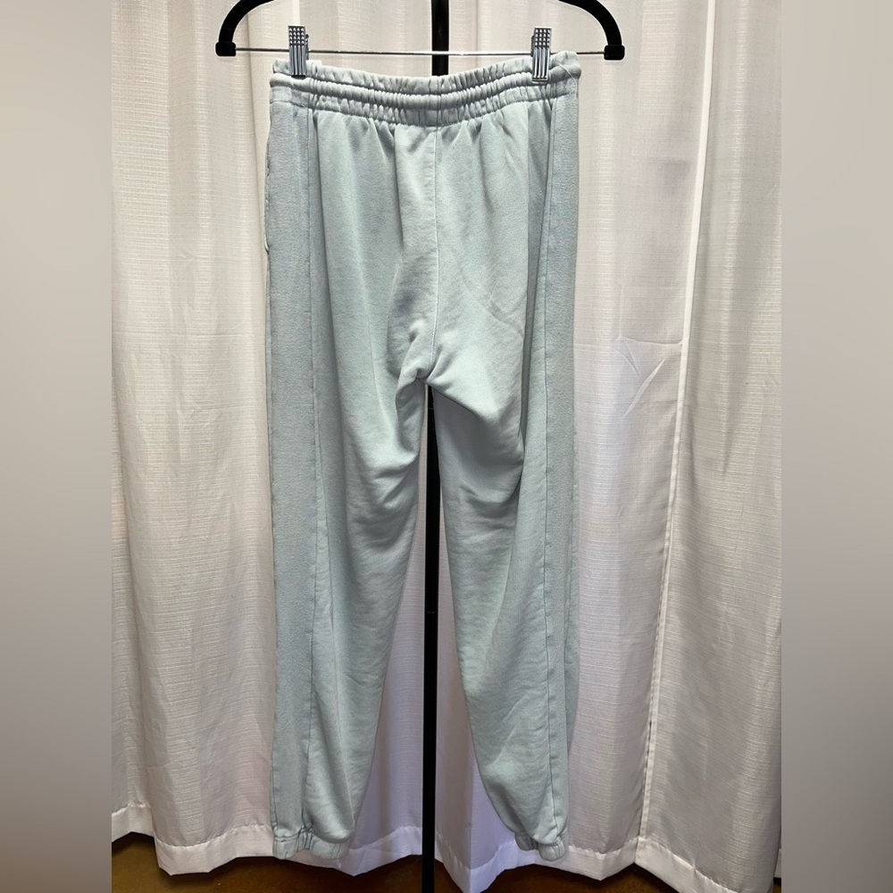 Tna Airy AF Fleece Boyfriend Sweatpant in blue | size small - Picture 5 of 9